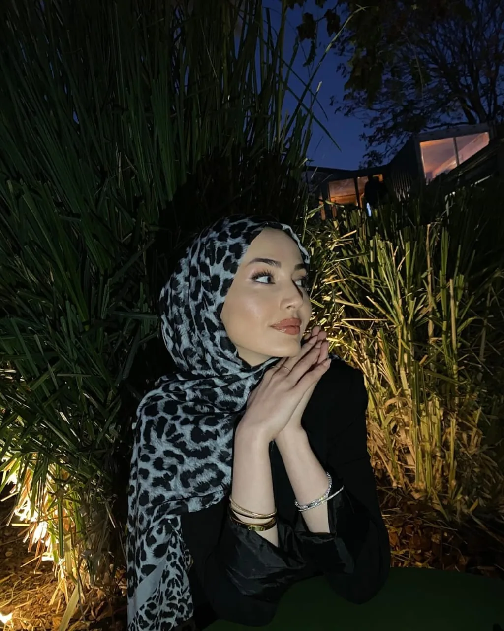 Esra - Bahçelievler Escort